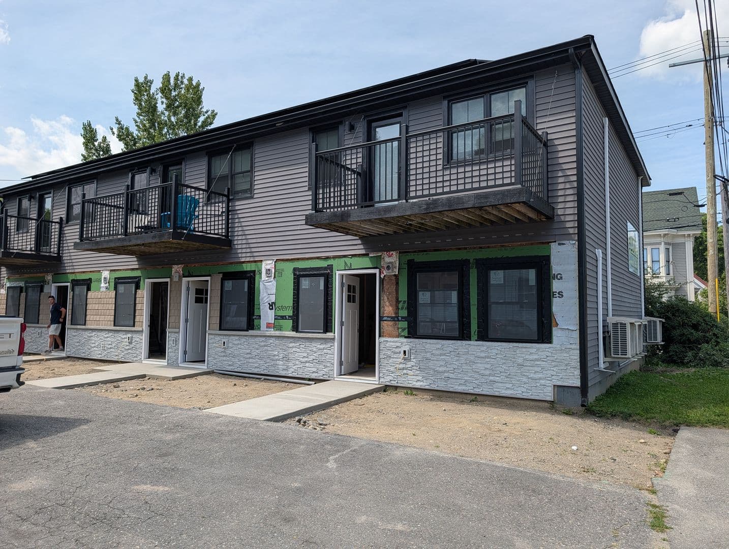 Rockland Apartment: 139 Union St.