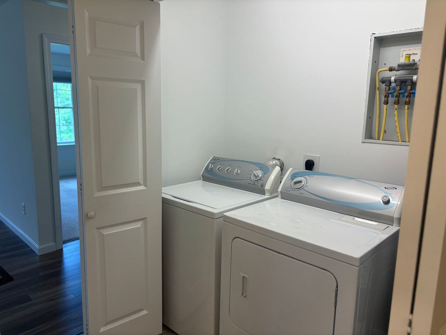 Augusta Apartment: 4 Commonwealth Drive