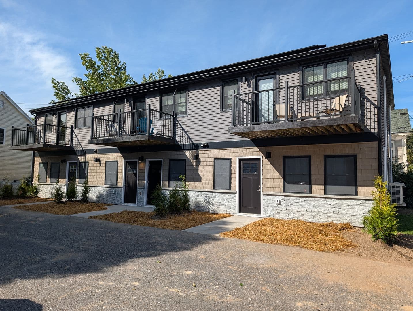 Rockland Apartment: 139 Union St.