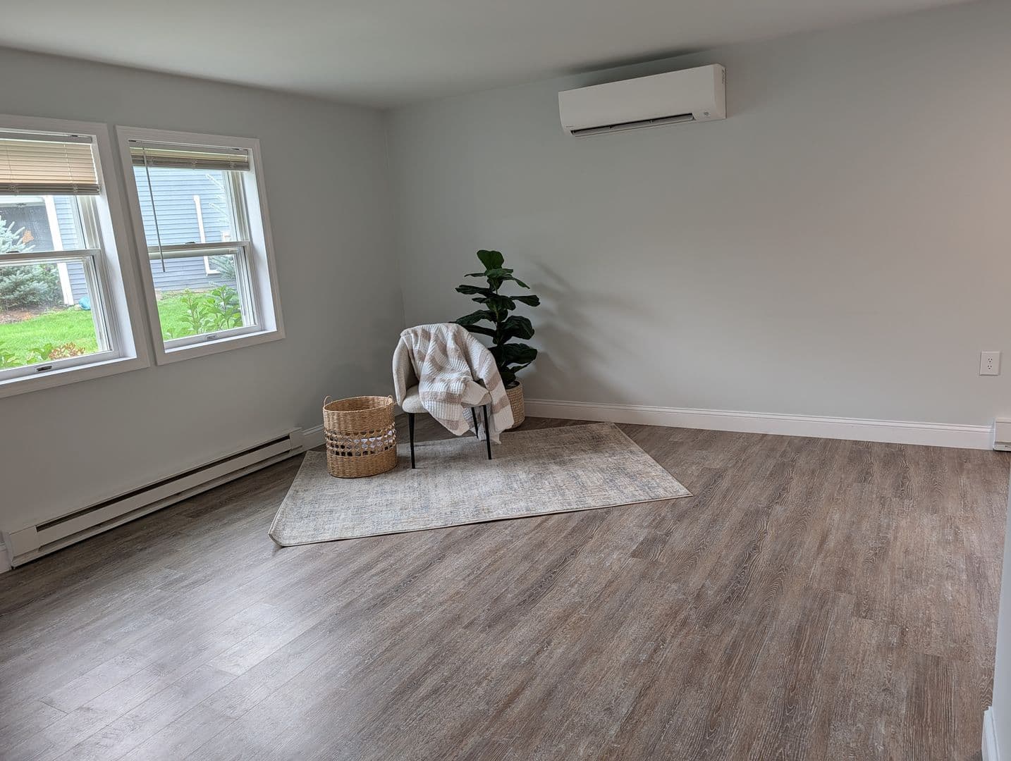 Augusta Apartment: 5-10 Hummingbird Circle