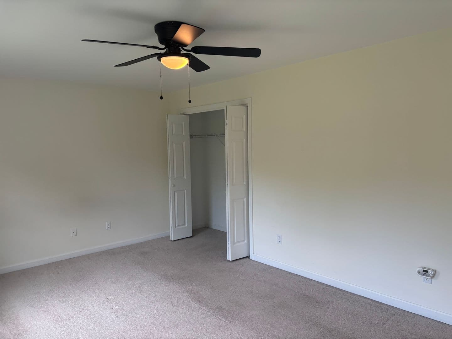 Augusta Apartment: 4 Commonwealth Drive