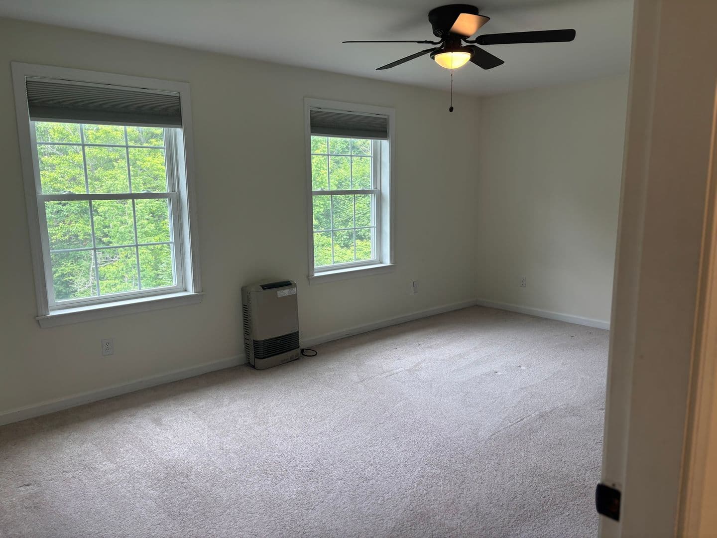 Augusta Apartment: 4 Commonwealth Drive