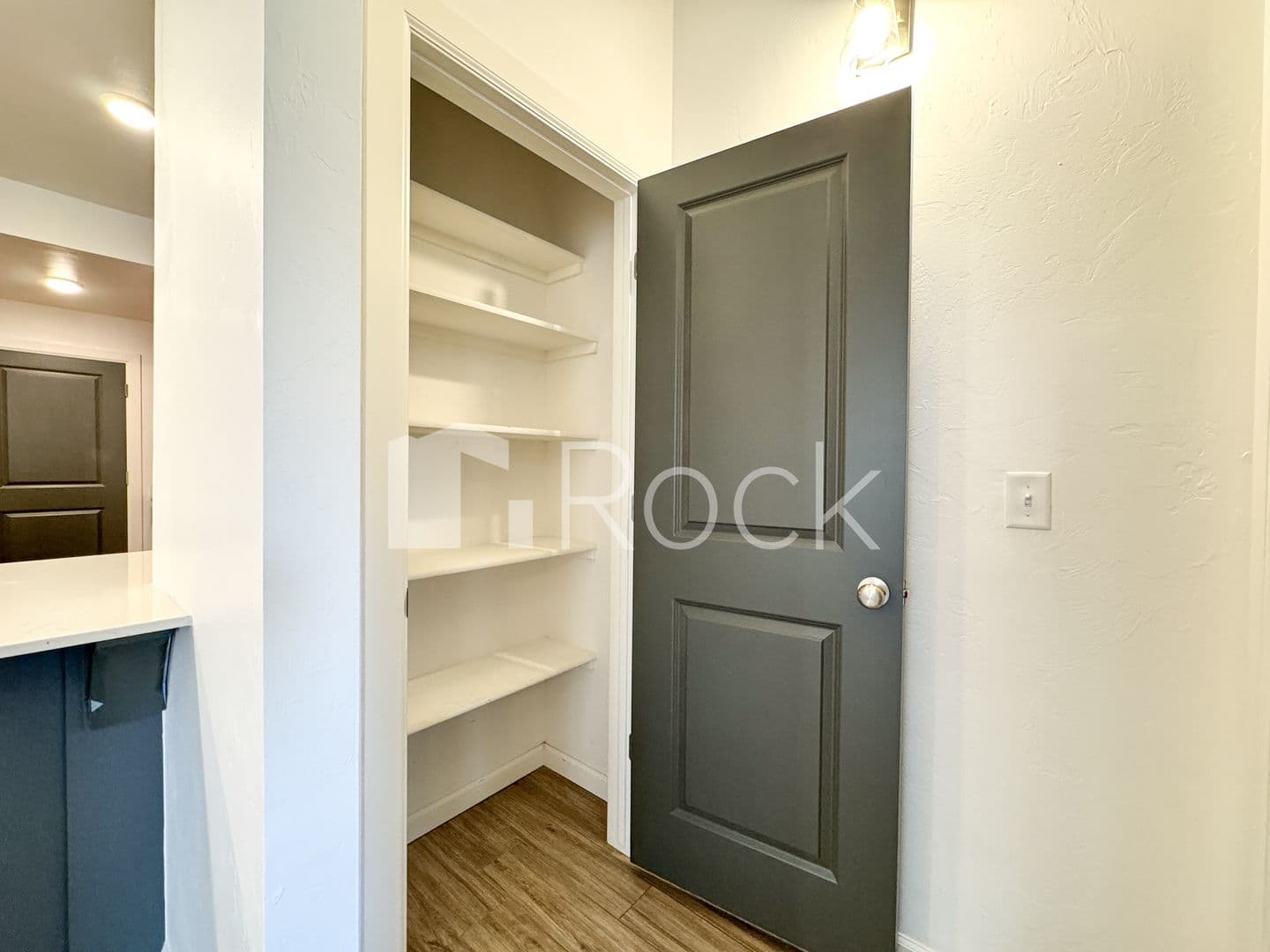 Noble House: 1113 Magnolia Drive