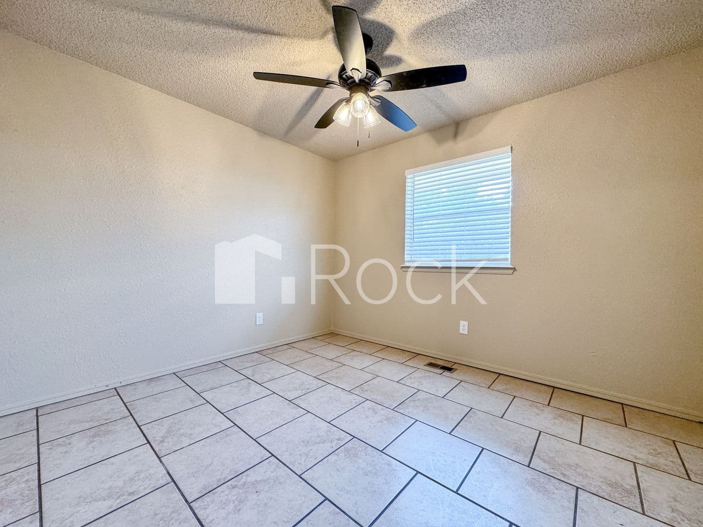 Oklahoma City Apartment: 7024 Woodlake Dr
