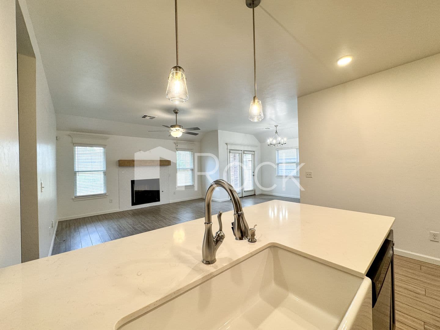 Noble House: 1113 Magnolia Drive