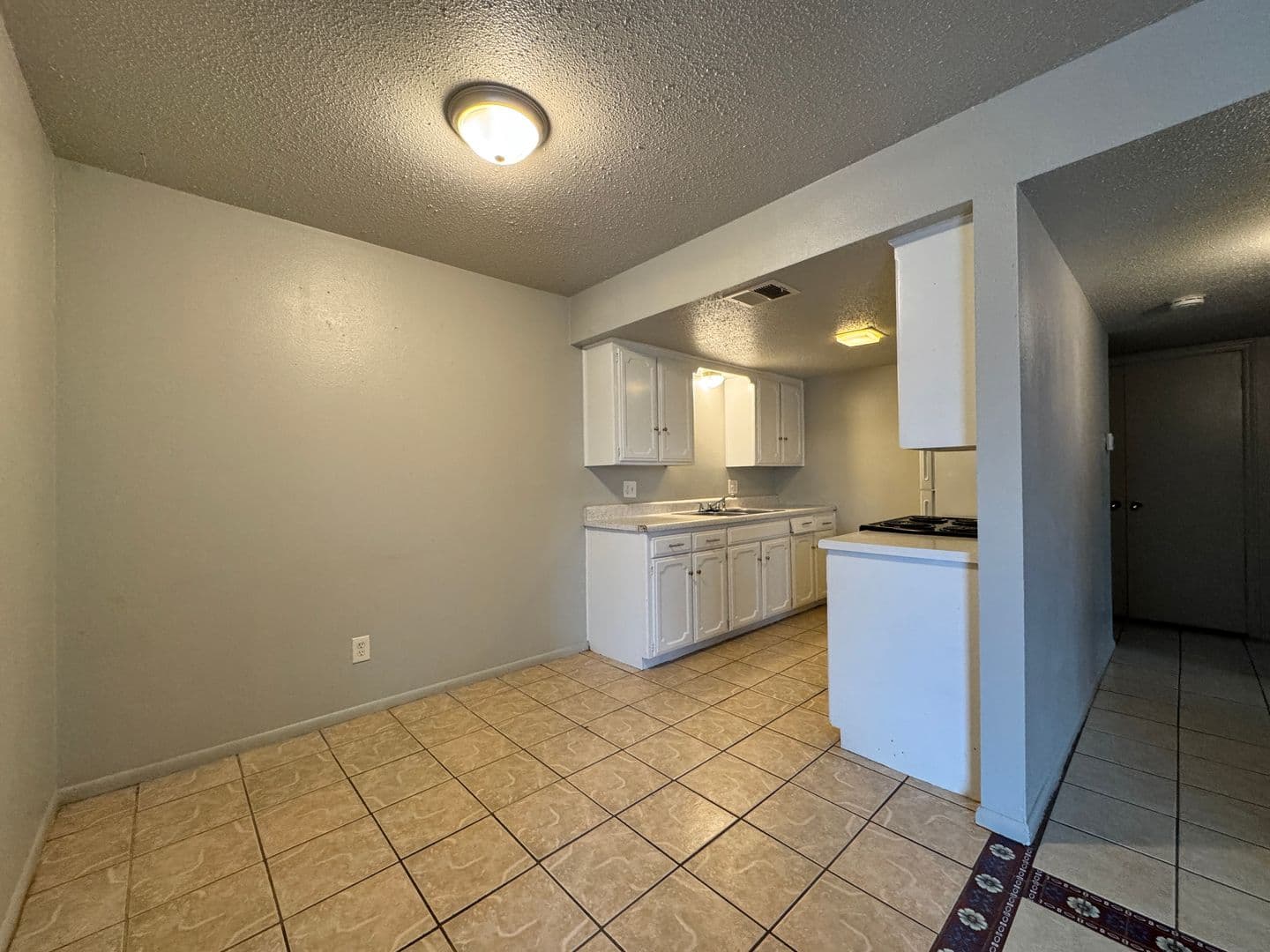 Oklahoma City Apartment: 7413 Melrose Lane