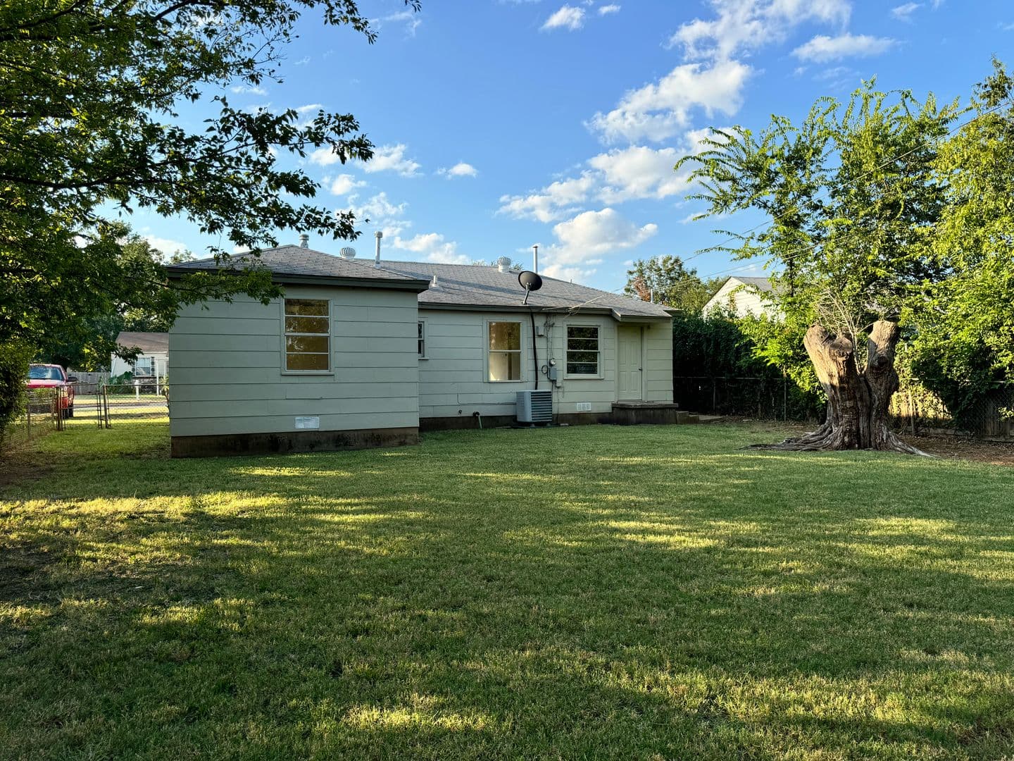 Del City House: 3725 SE 24th St.