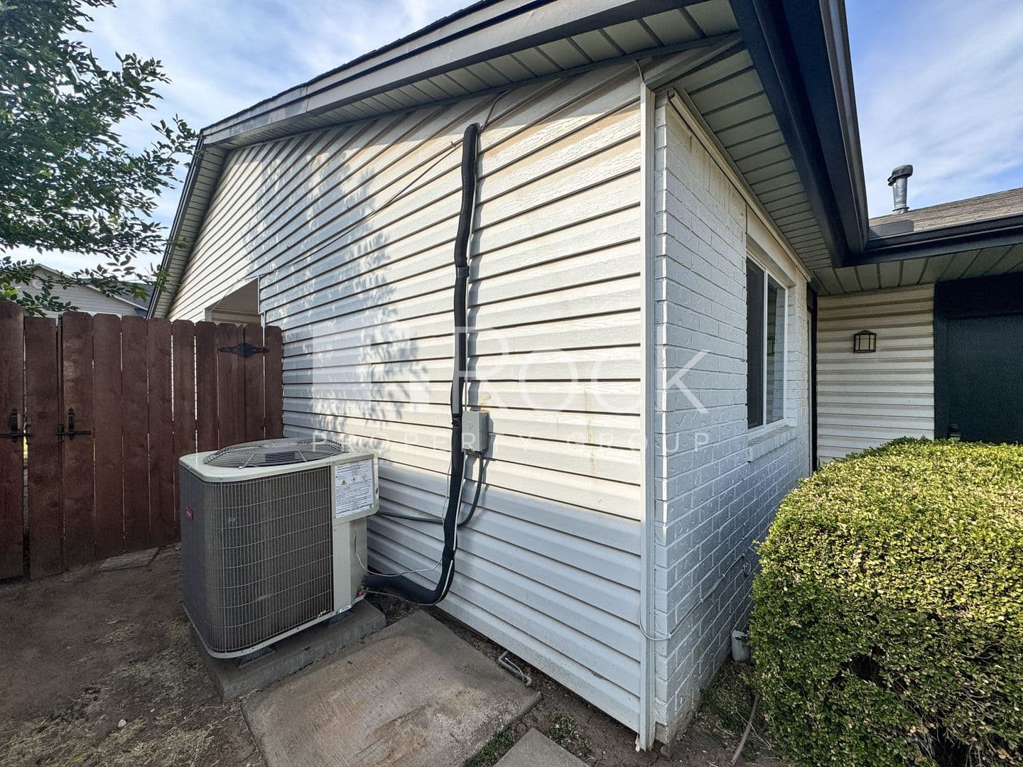Okahoma City OK Apartment: 8720 S Santa Fe Ave
