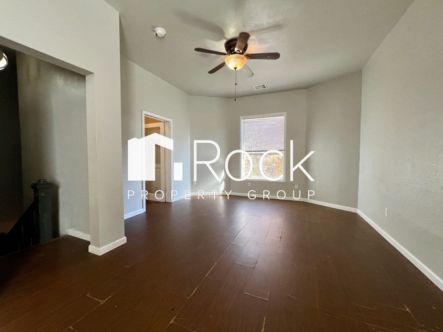 Shawnee Apartment: 328 N Philadelphia Ave