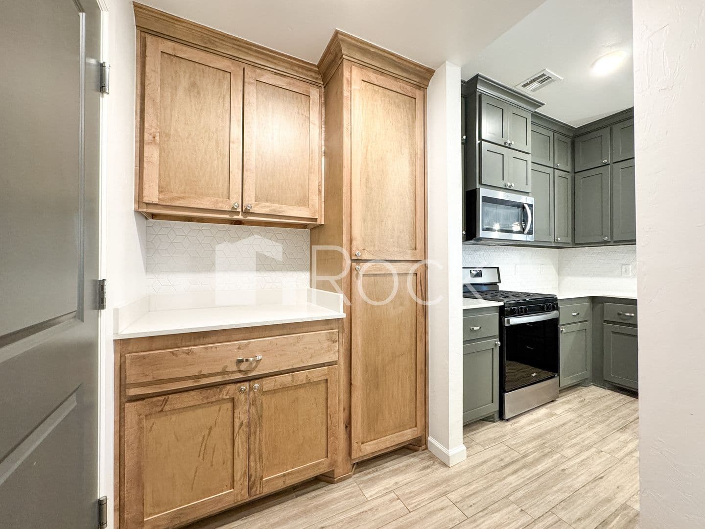 Noble House: 1113 Magnolia Drive
