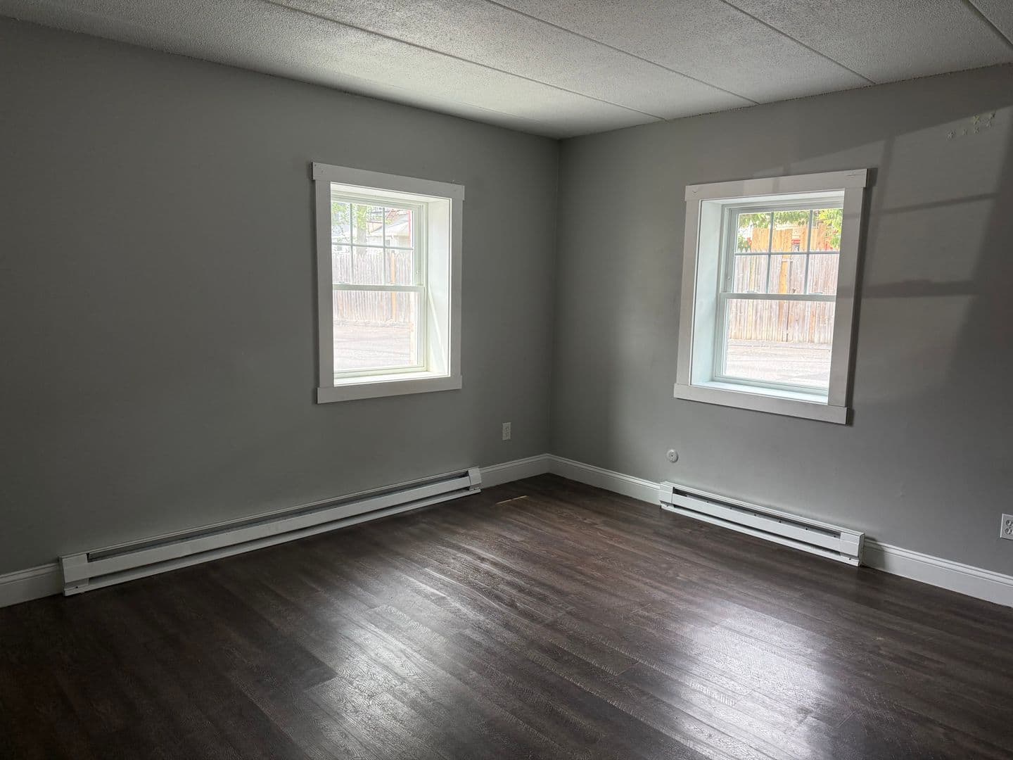 Framingham Apartment: 258 Union Avenue