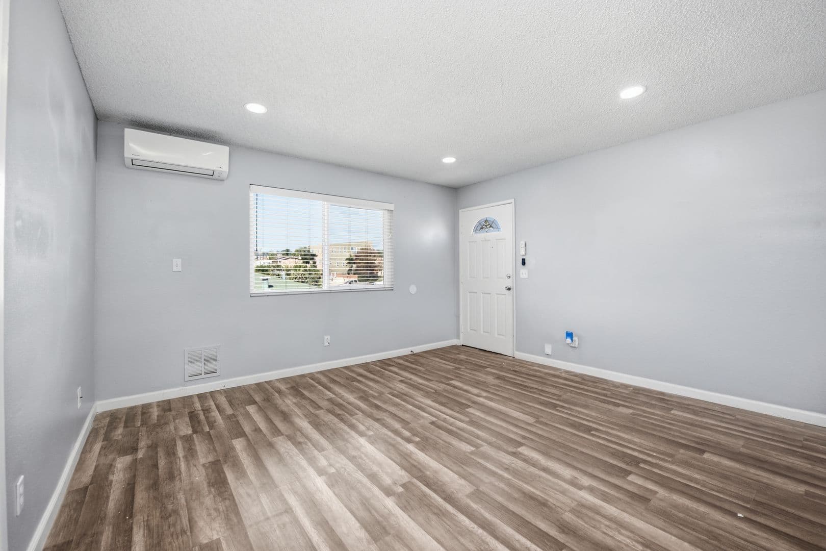 San Diego Apartment: 1425 Grand Ave