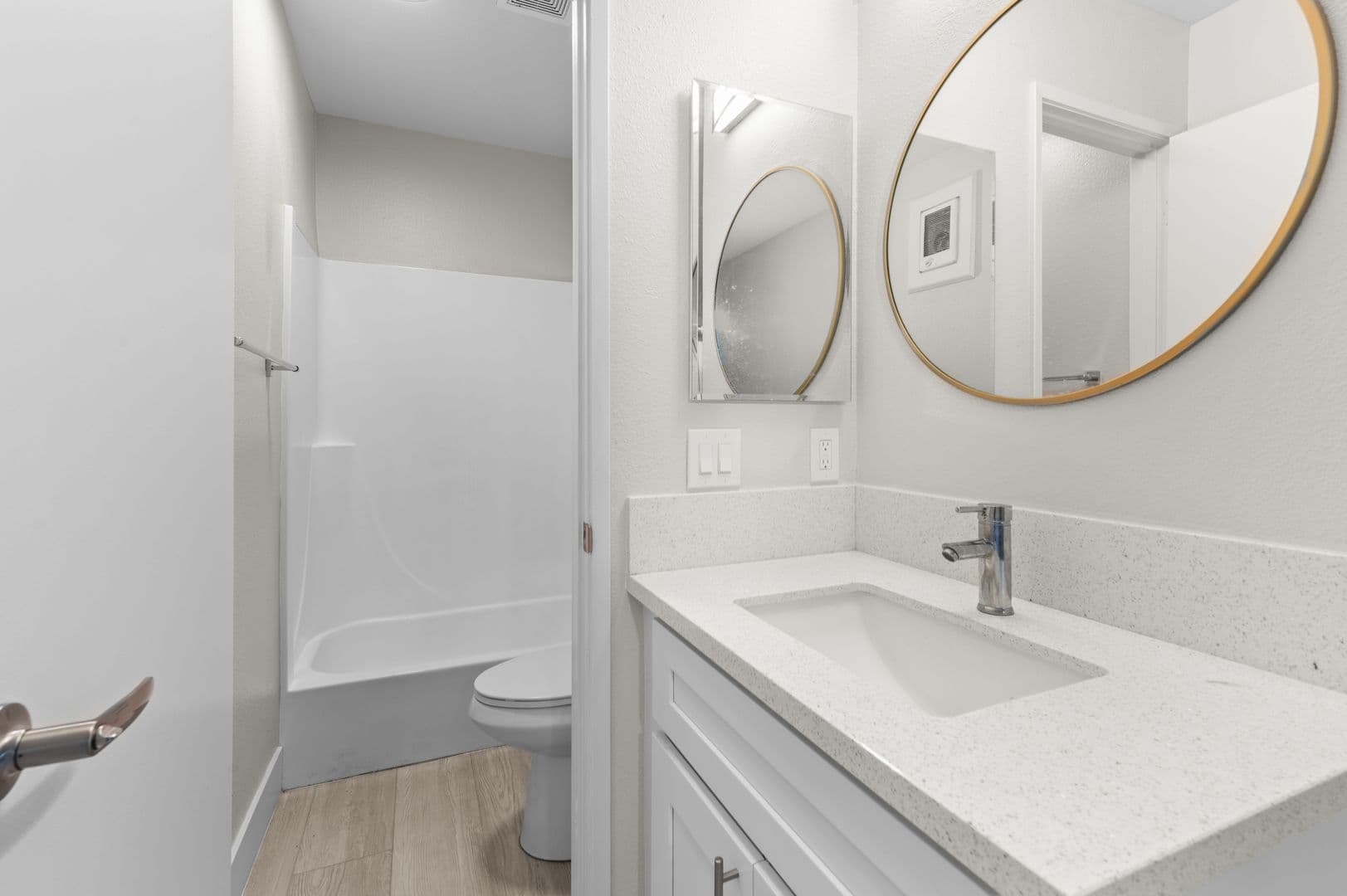 San Diego Apartment: 4454 Utah St