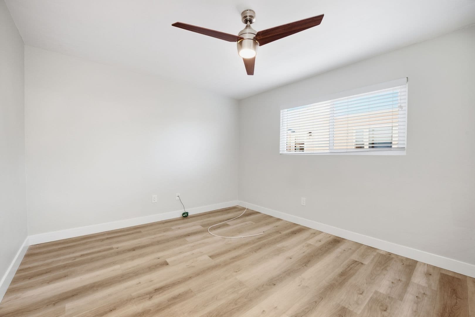 San Diego Apartment: 2003 Emerald St