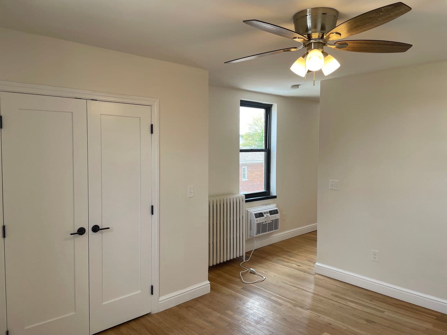 Pittsburgh Apartment: 255 Shady Ave