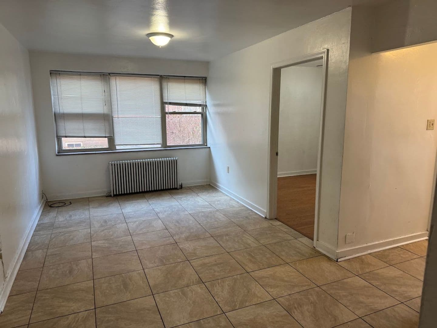 Pittsburgh Apartment: 5506 Fifth Avenue