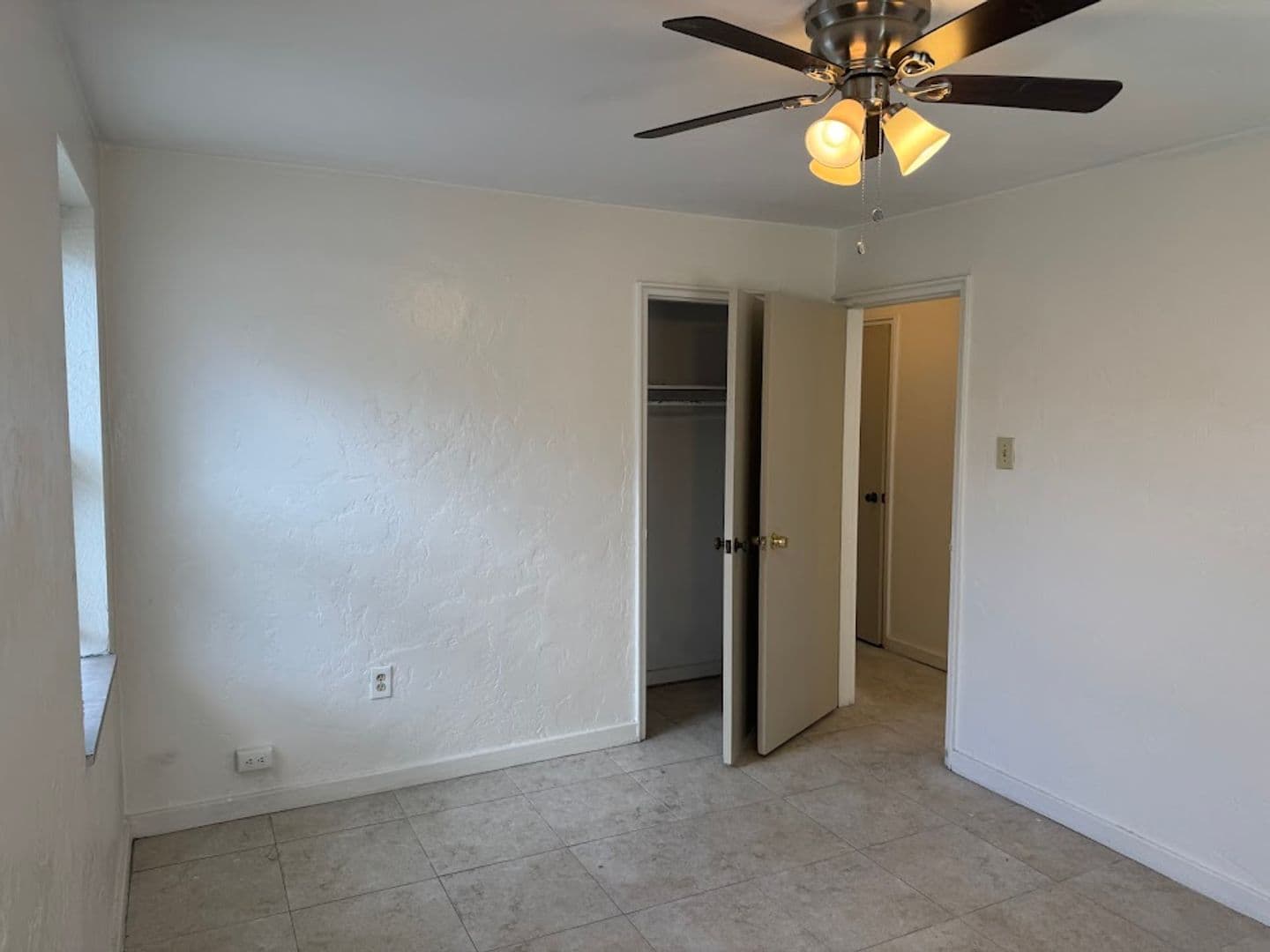 Pittsburgh Apartment: 5506 Fifth Avenue