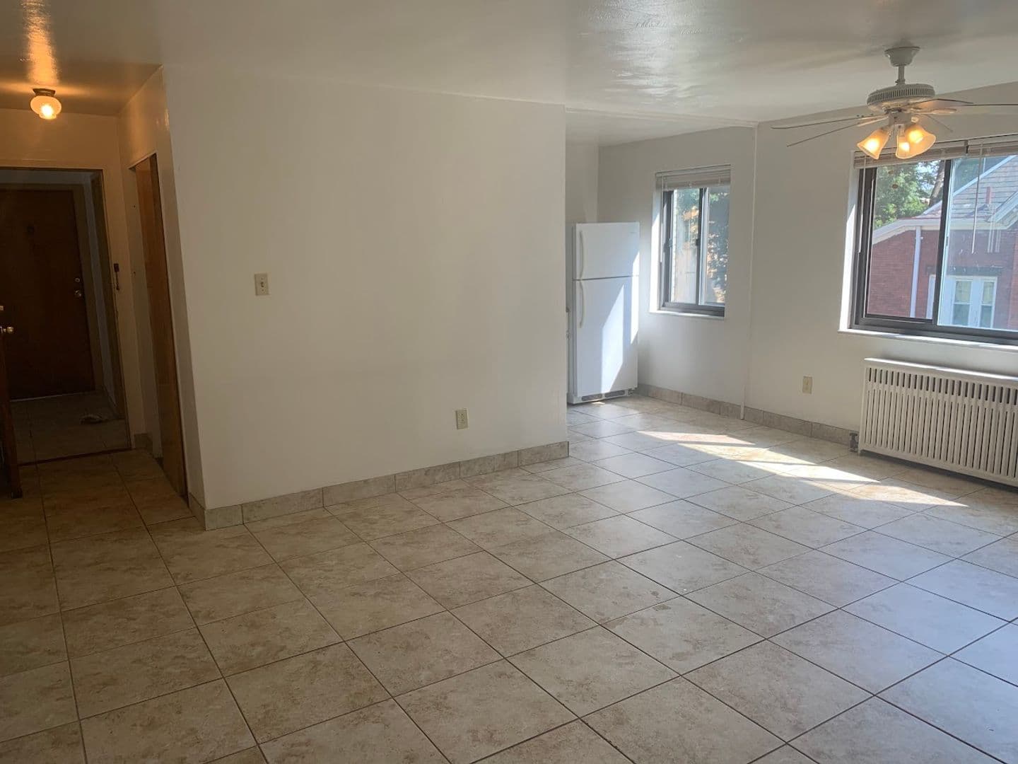 Pittsburgh Apartment: 819 College Avenue