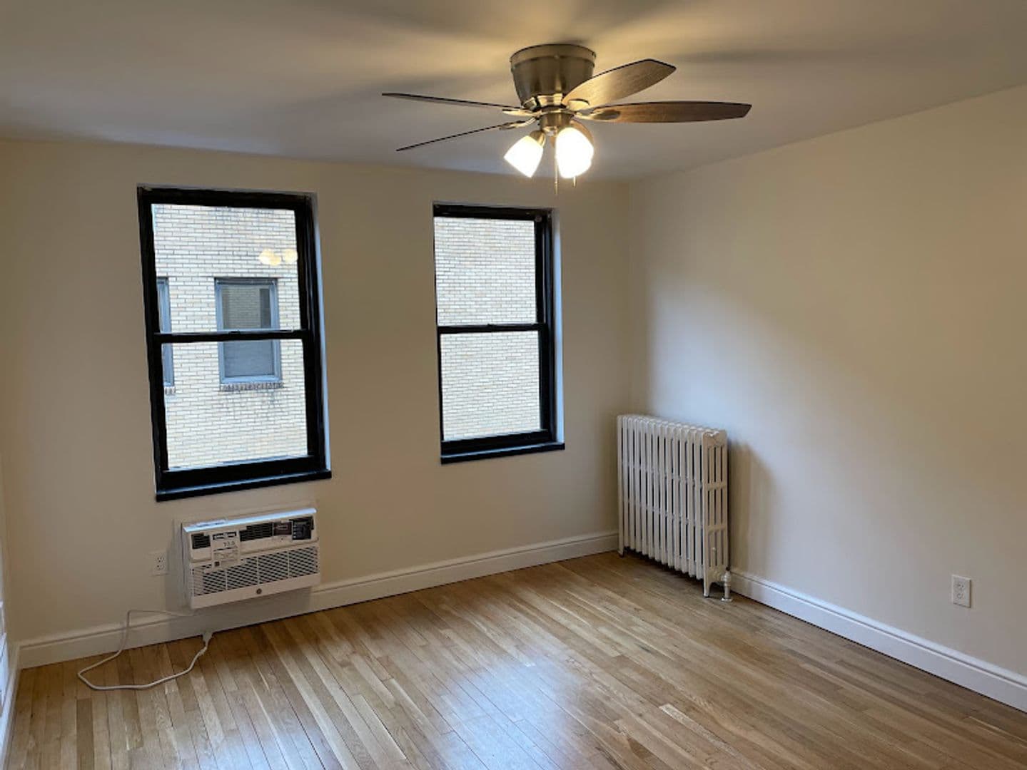 Pittsburgh Apartment: 259 Shady Avenue