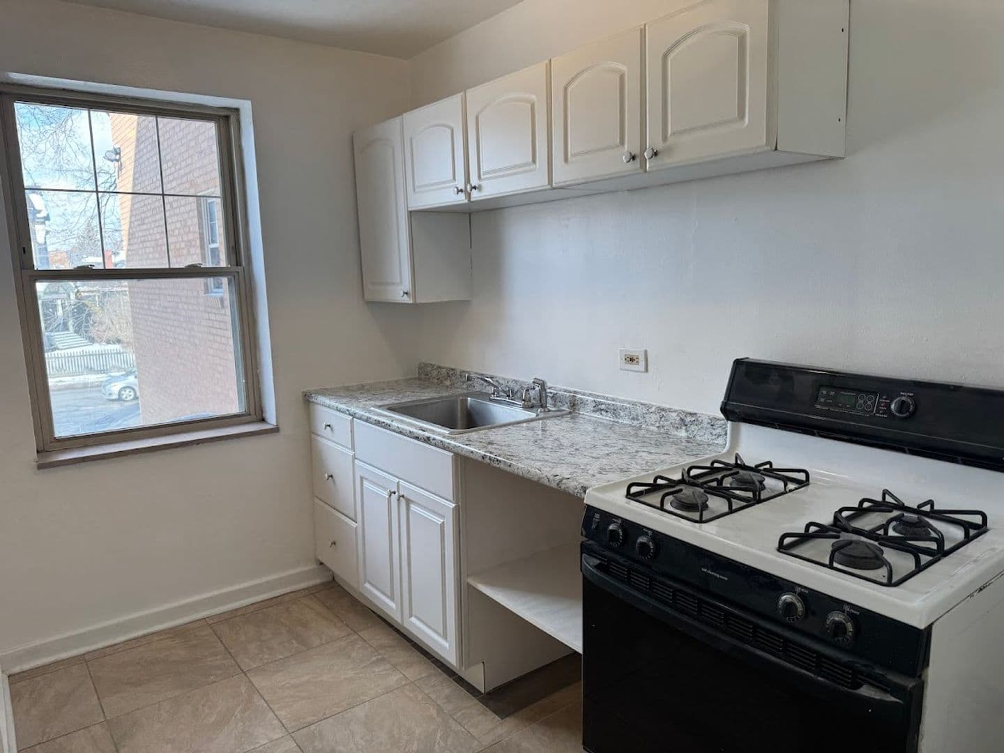 Pittsburgh Apartment: 5506 Fifth Avenue