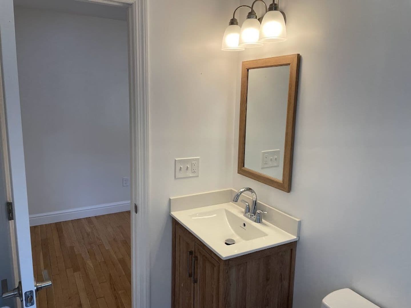 Pittsburgh Apartment: 259 Shady Avenue