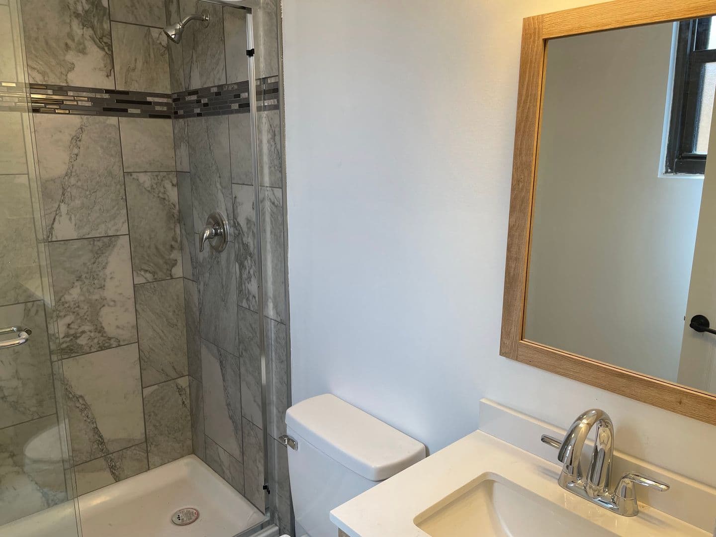 Pittsburgh Apartment: 255 Shady Ave