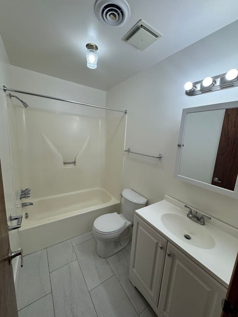 Pittsburgh Apartment: 1748 Jancey Street