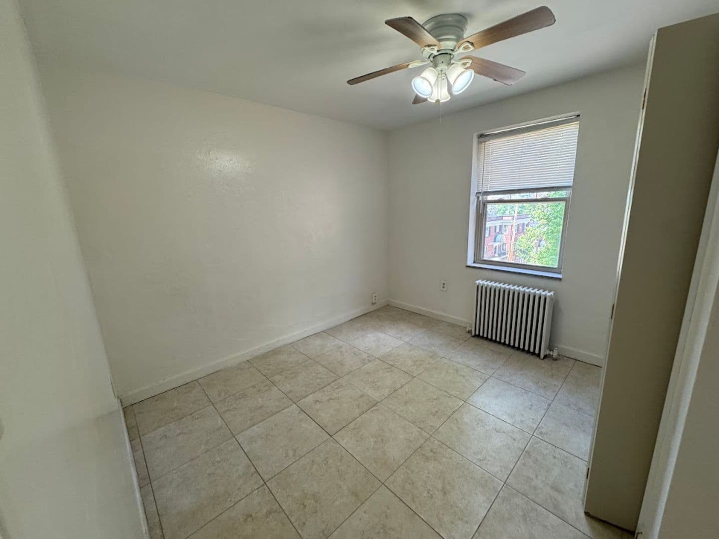 Pittsburgh Apartment: 5506 Fifth Avenue