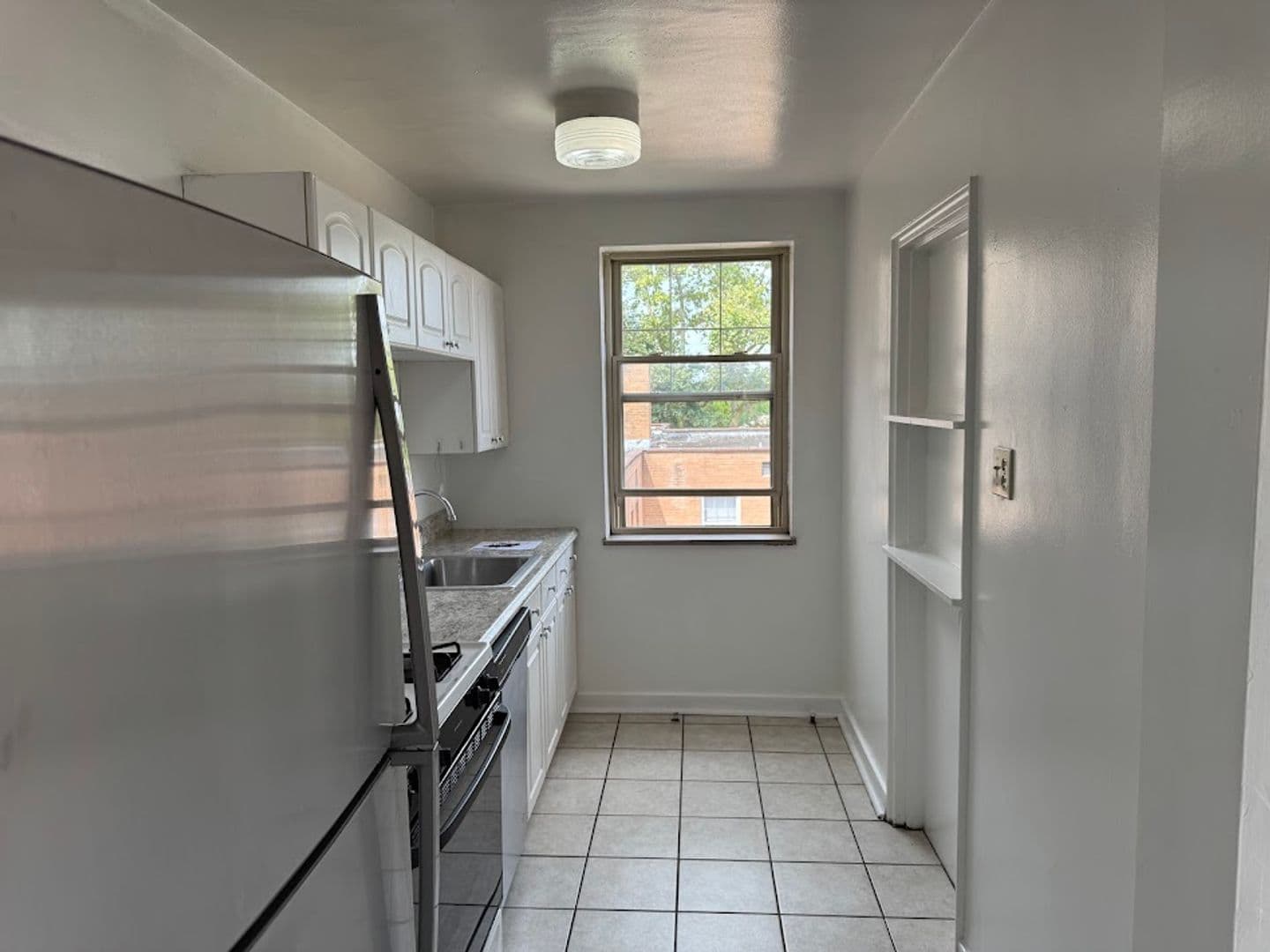 Pittsburgh Apartment: 5506 Fifth Avenue