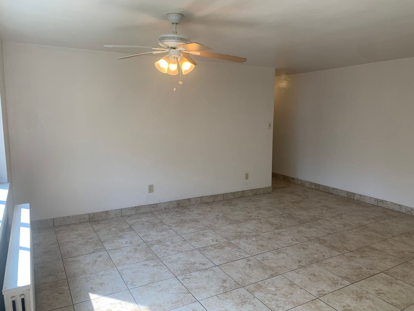 Pittsburgh Apartment: 819 College Avenue