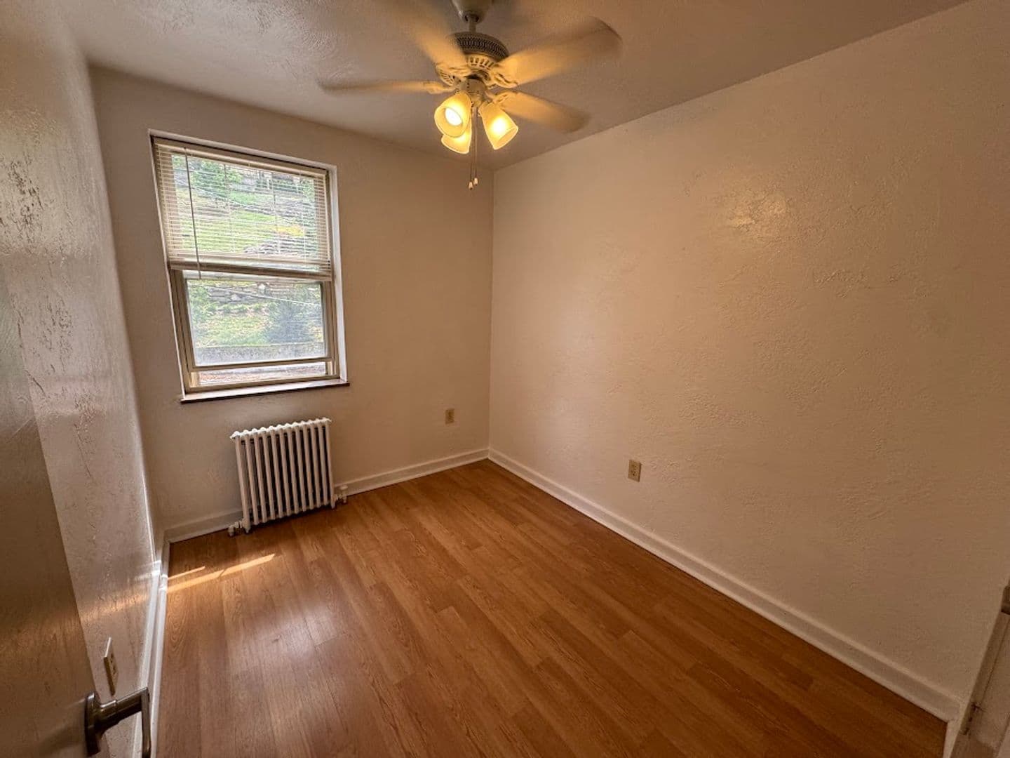 Pittsburgh Apartment: 5506 Fifth Avenue