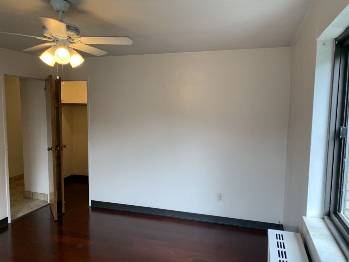 Pittsburgh Apartment: 819 College Avenue