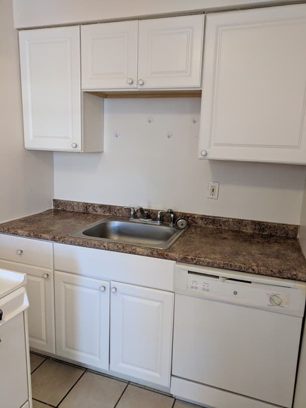 Pittsburgh Apartment: 2355 Eldridge