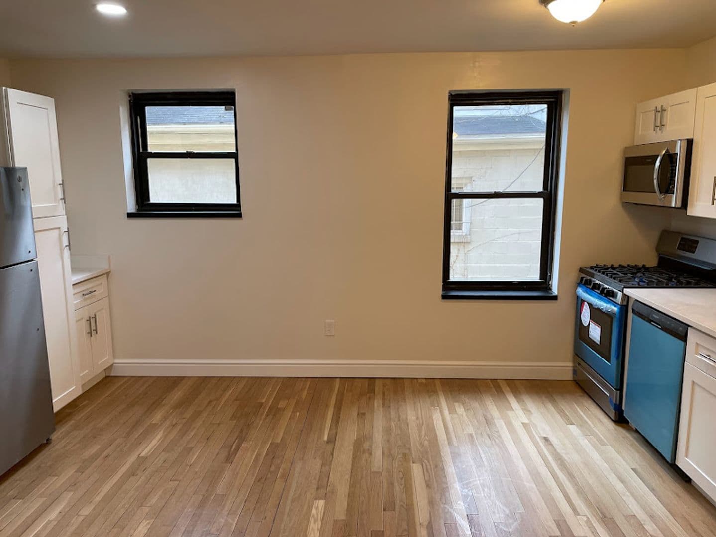 Pittsburgh Apartment: 259 Shady Avenue