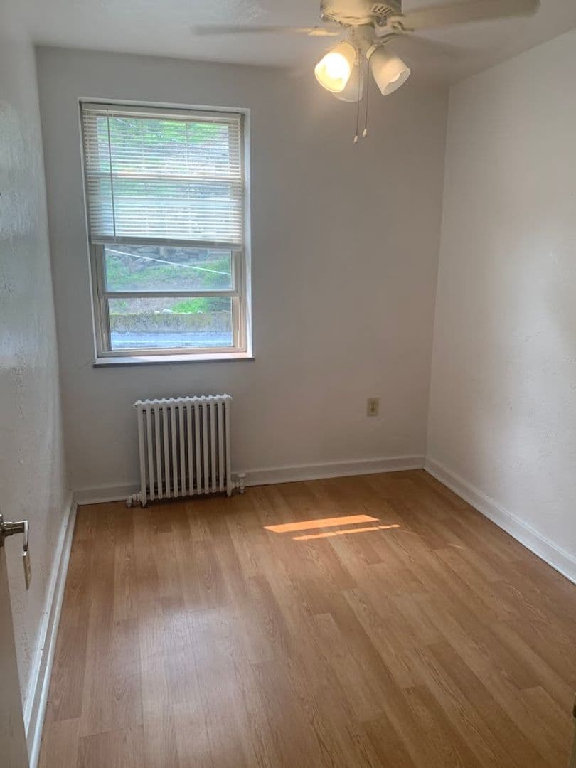 Pittsburgh Apartment: 5506 Fifth Avenue