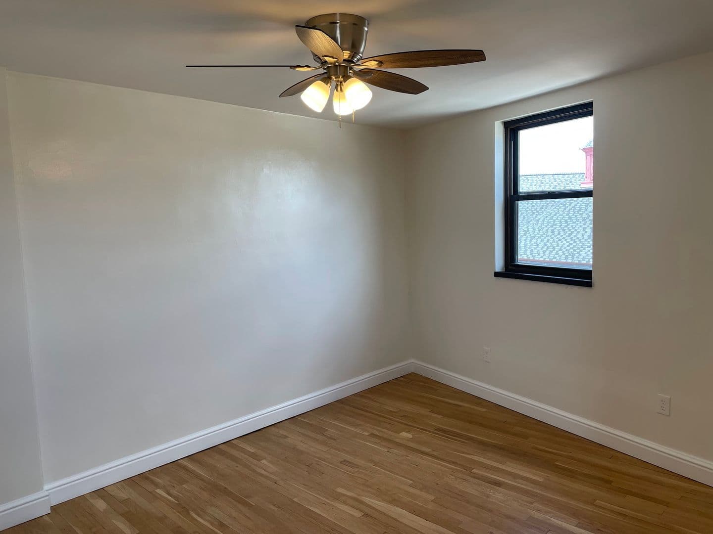 Pittsburgh Apartment: 255 Shady Ave