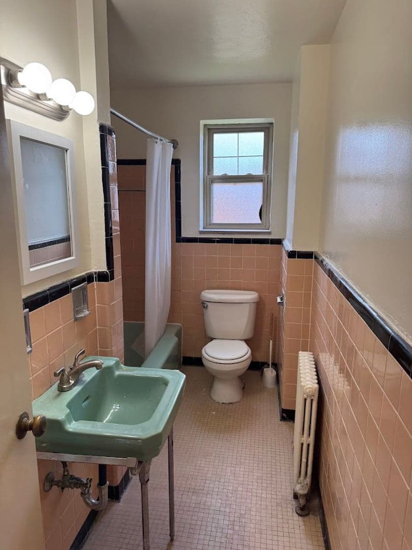 Pittsburgh Apartment: 5506 Fifth Avenue
