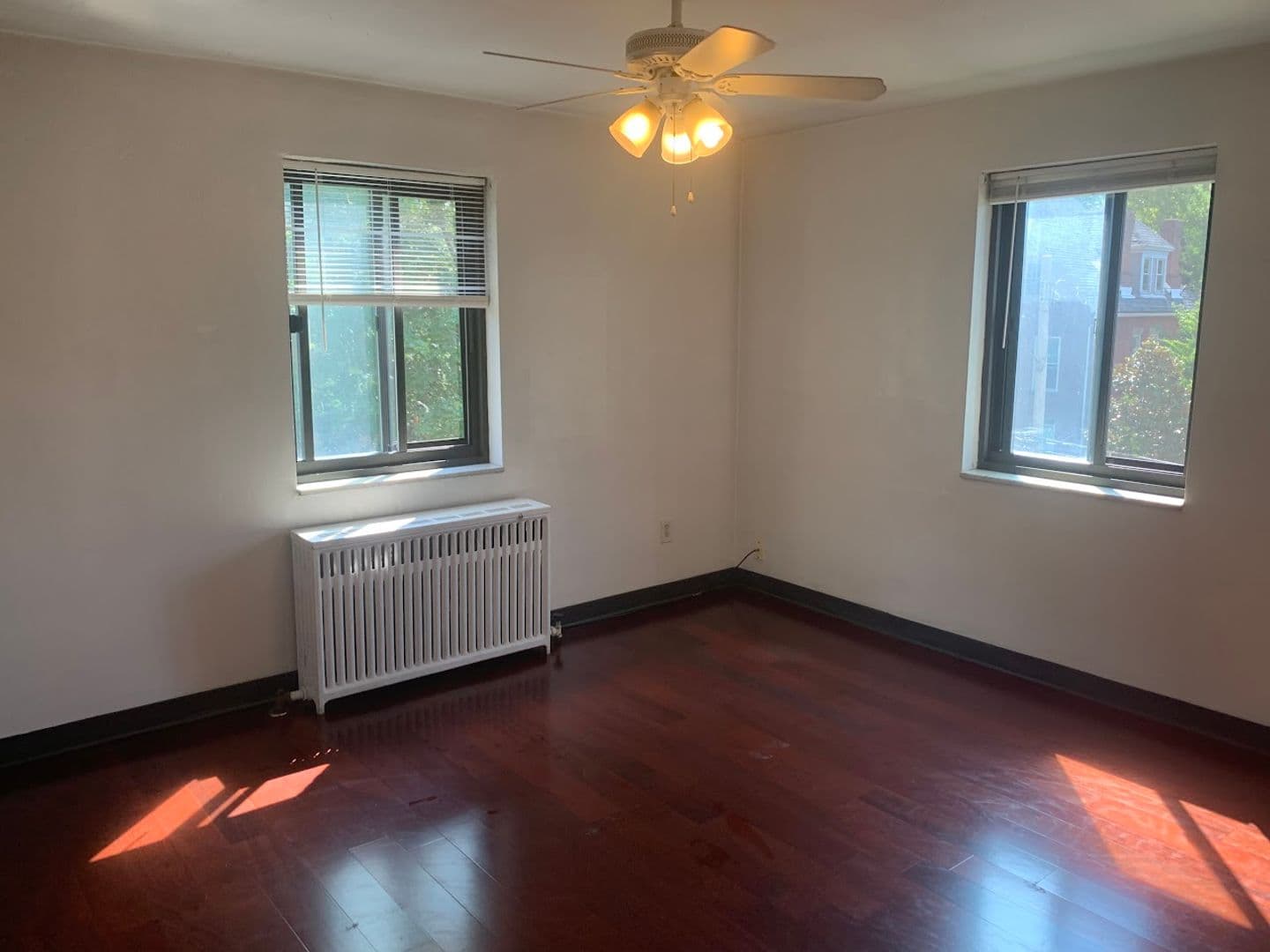 Pittsburgh Apartment: 819 College Avenue