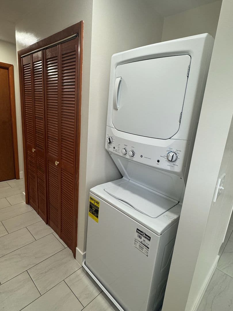 Pittsburgh Apartment: 1748 Jancey Street