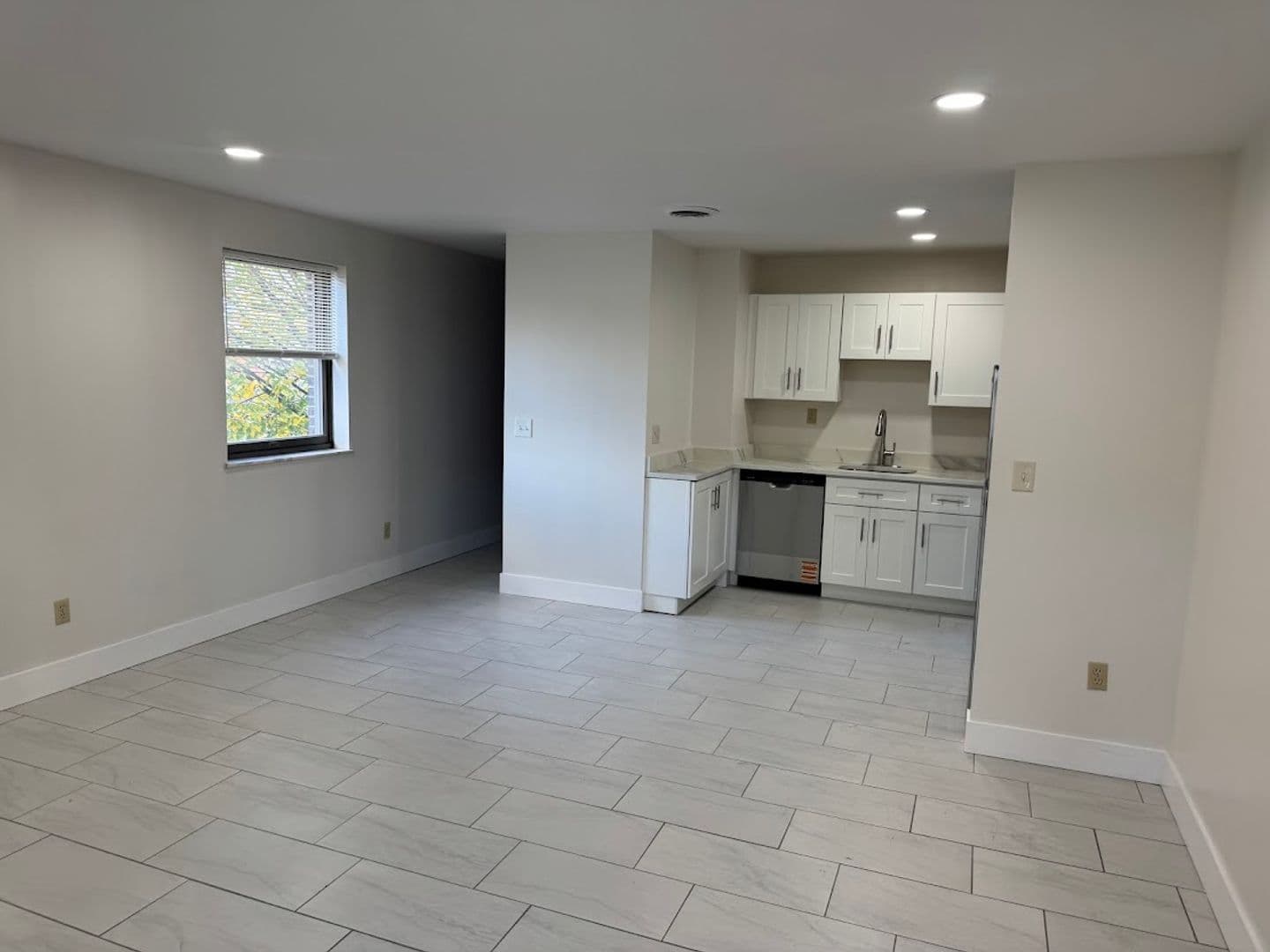 Pittsburgh Apartment: 1748 Jancey Street