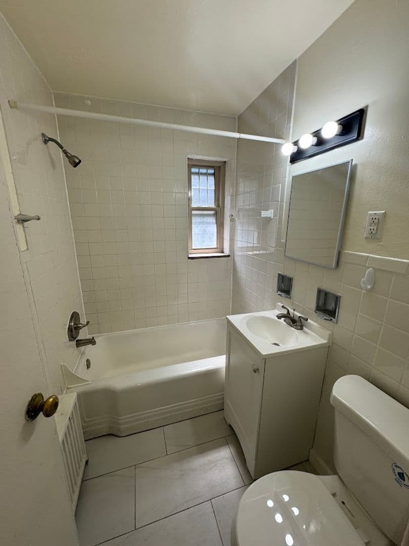 Pittsburgh Apartment: 5300 Fifth Avenue