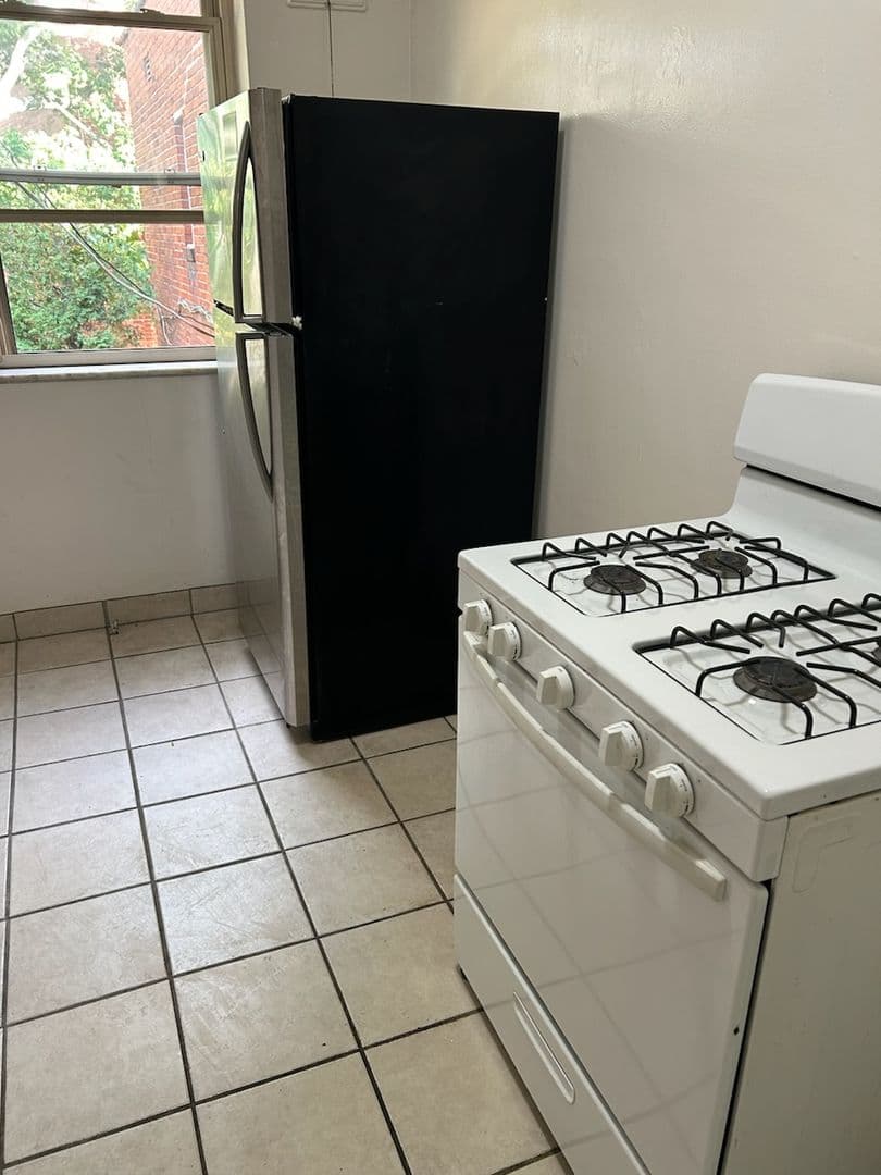 Pittsburgh Apartment: 2355 Eldridge