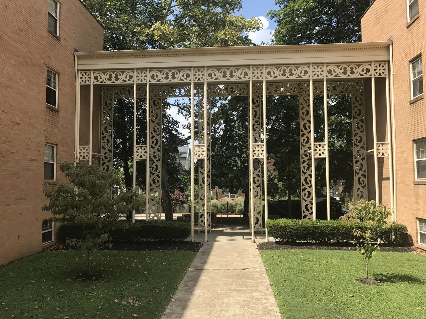 Pittsburgh Apartment: 5506 Fifth Avenue