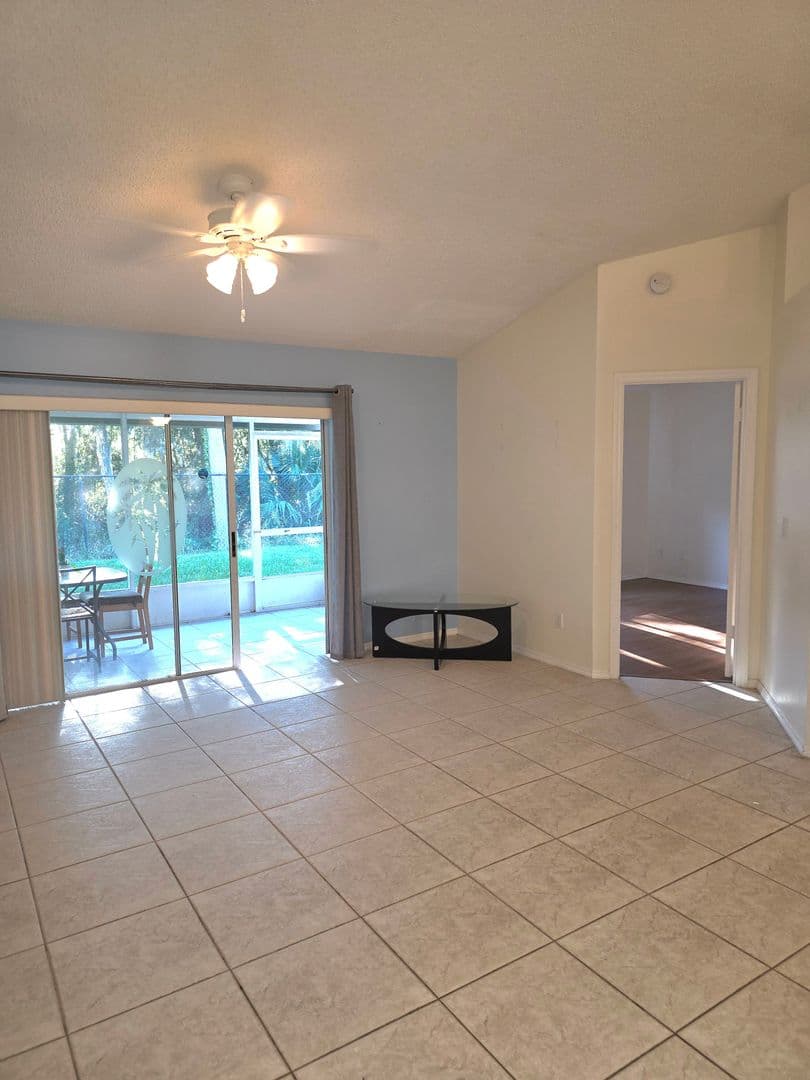 Orlando Townhome: 13235 Laver Lane