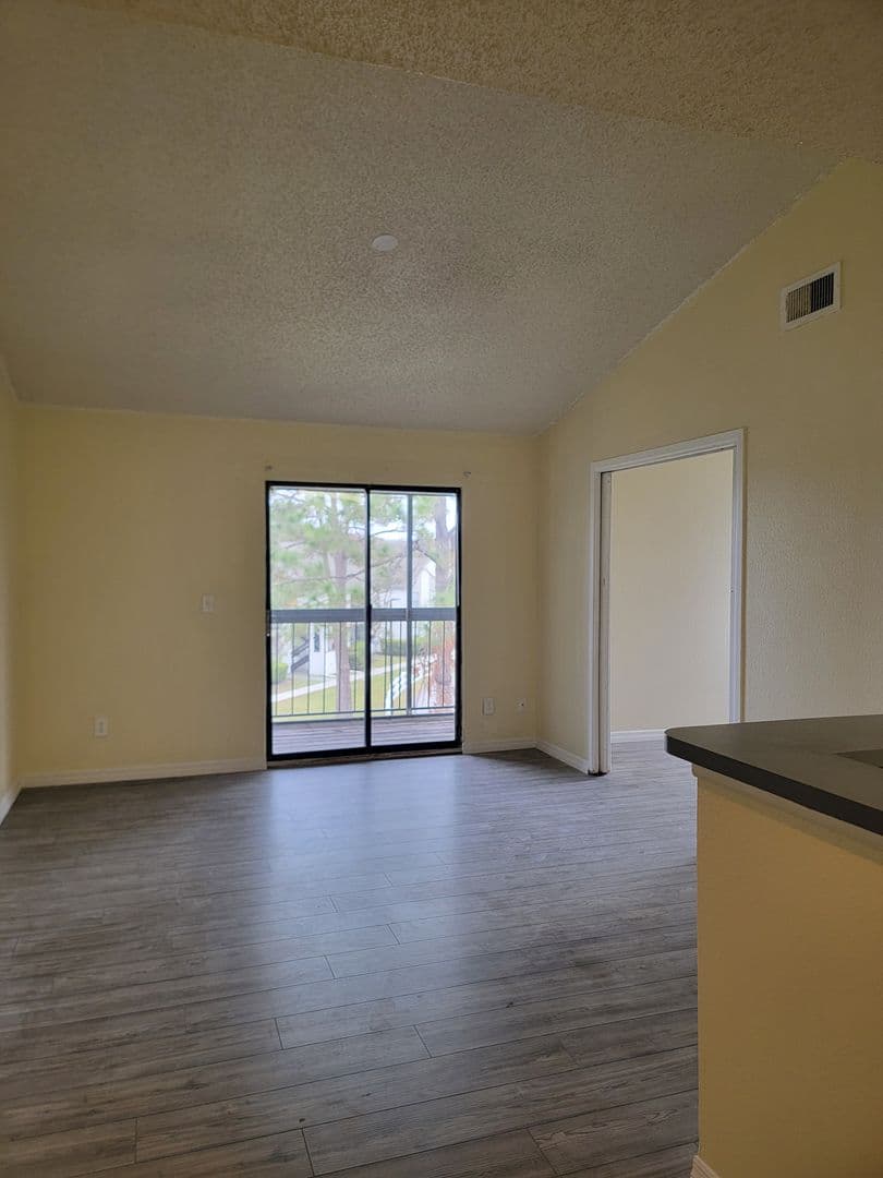 Kissimmee Condo: 2031 Cascades Blvd.