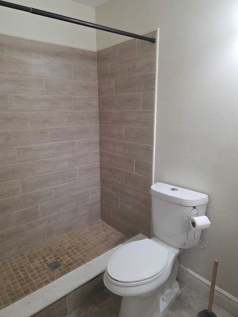 Orlando Apartment: 6031 Scotchwood Gln. # 204