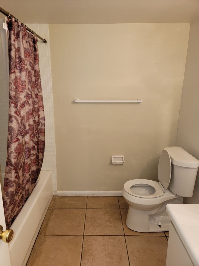 Orlando Condo: 955 W. Oak Ridge Rd.