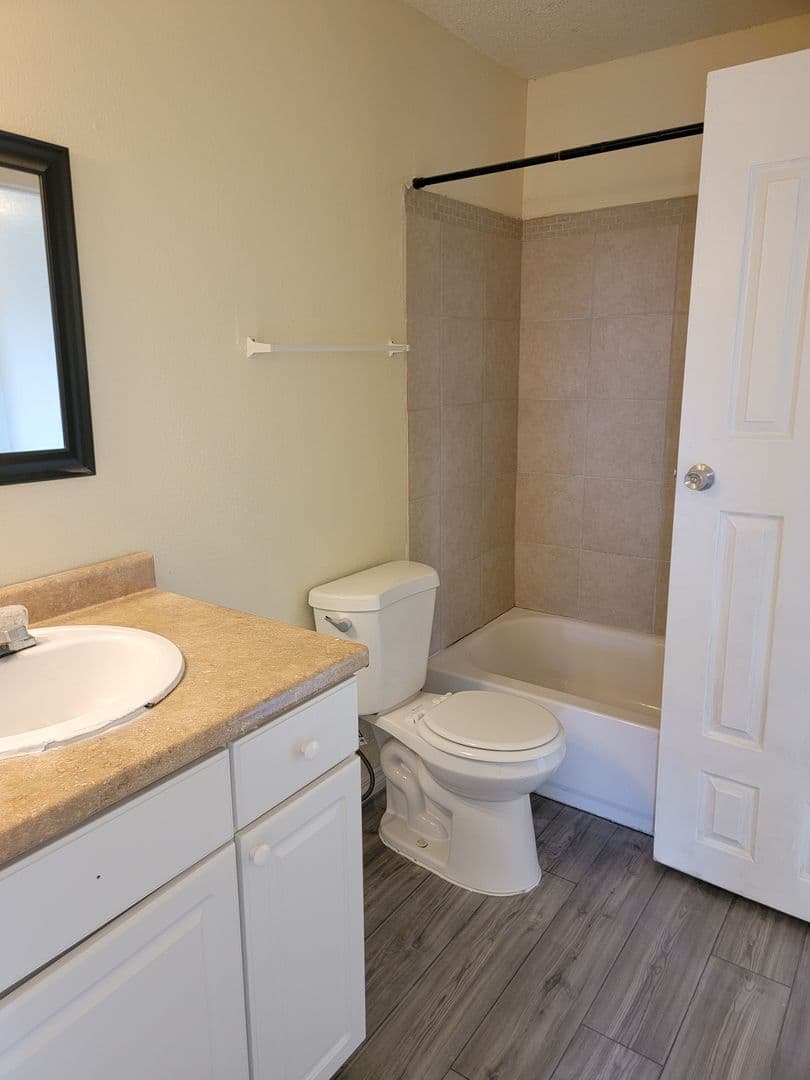 Kissimmee Condo: 2031 Cascades Blvd.