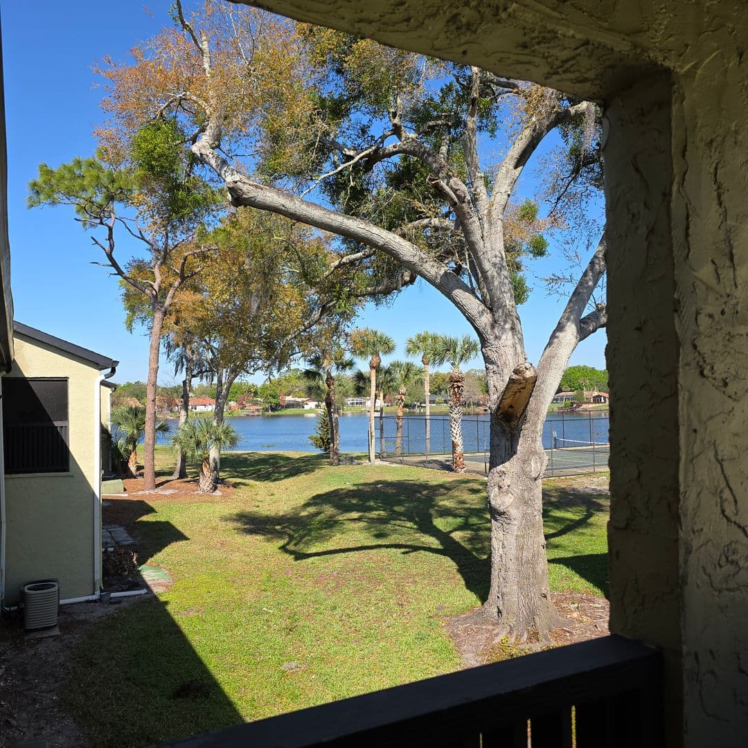 Altamonte Springs Condo: 922 Lake Destiny Rd