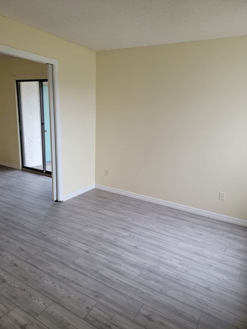 Kissimmee Condo: 2031 Cascades Blvd.
